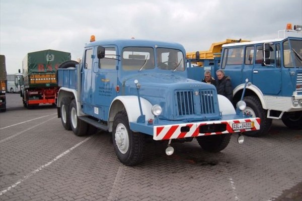 LKW182