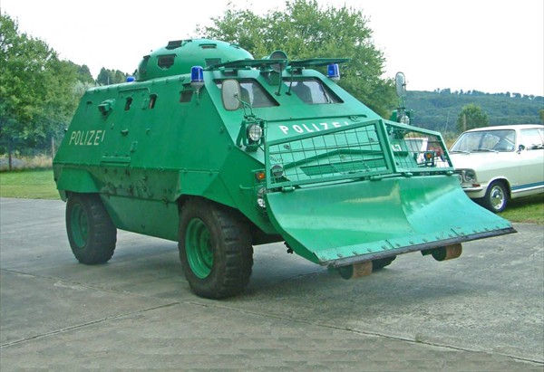 UR-416