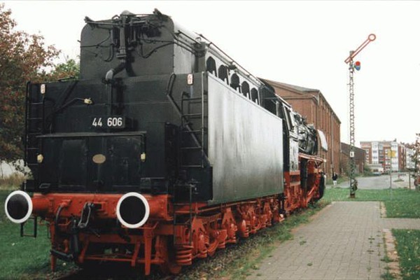 d111
