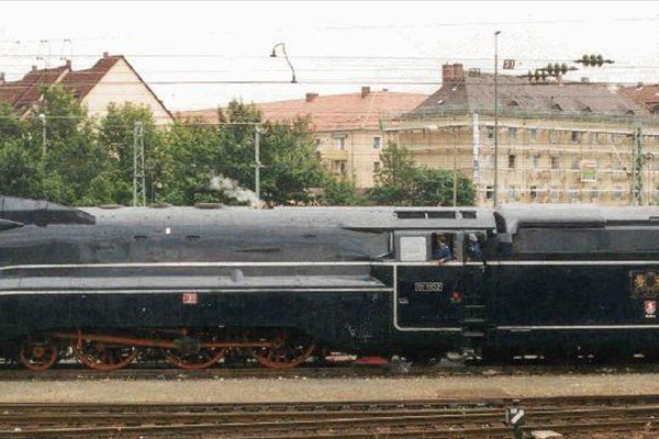 d143