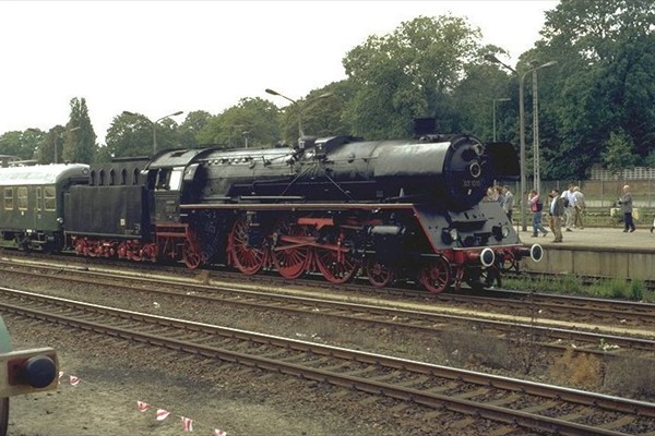 d178
