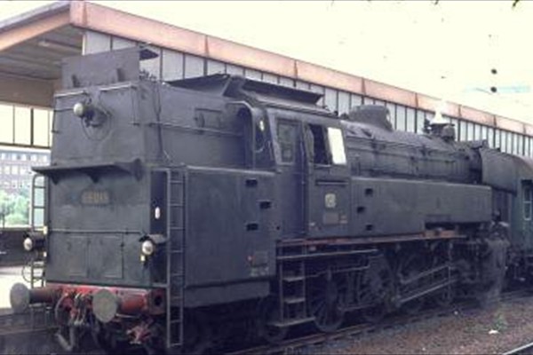 d225