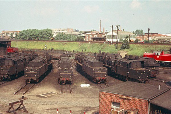 d283