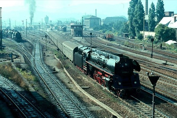 d308