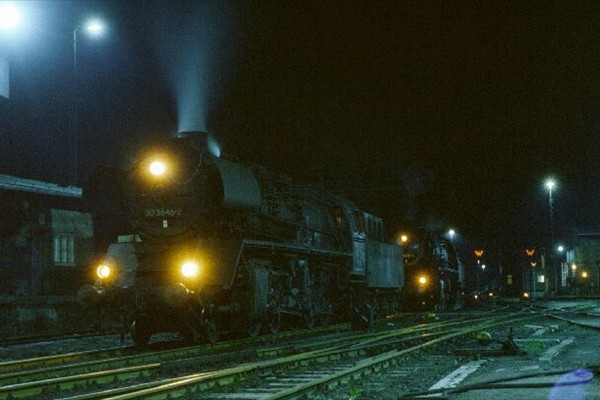 d319
