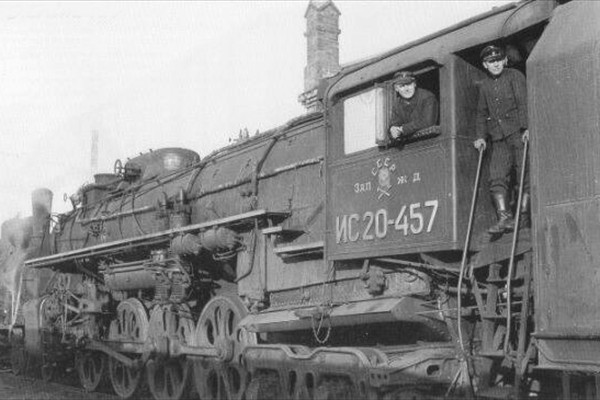 d347