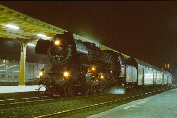 d351