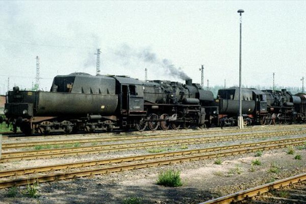 d372